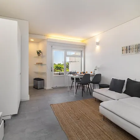 Whome Study & Surf Carcavelos 1-Bed By Beach & Nova Sbe Exterior photo