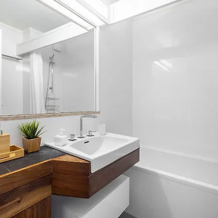 Whome Study & Surf Carcavelos 1-Bed By Beach & Nova Sbe Exterior photo