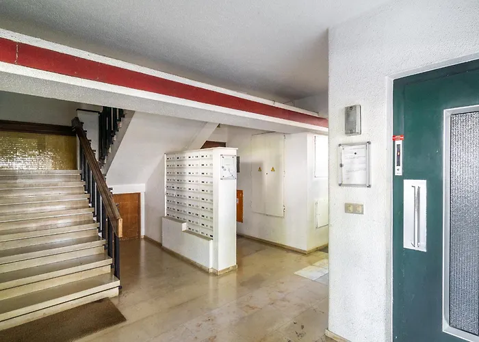 Whome Study & Surf Carcavelos 1-Bed By Beach & Nova Sbe