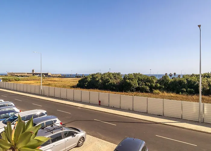 Whome Study & Surf Carcavelos 1-Bed By Beach & Nova Sbe